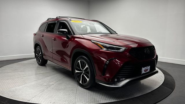 2023 Toyota Highlander XSE AWD - 23034744 - 37