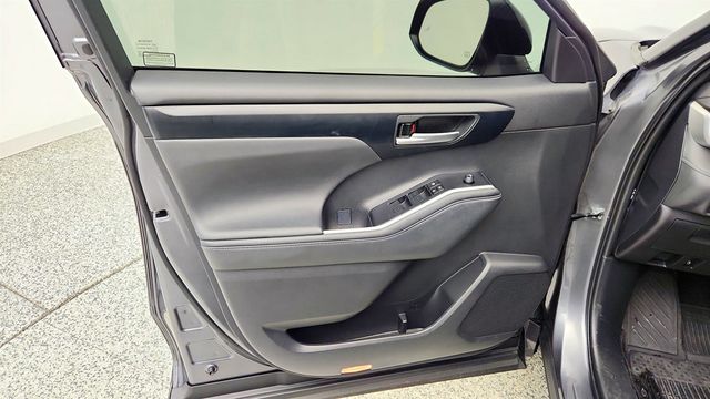 2023 Toyota Highlander XSE AWD w/ 12.3'' Touchscreen & JBL Premium Audio - 23009594 - 10
