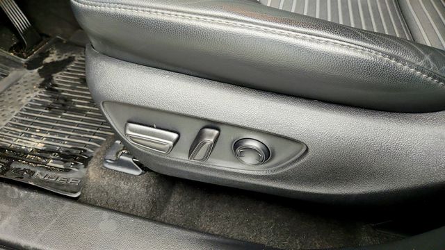 2023 Toyota Highlander XSE AWD w/ 12.3'' Touchscreen & JBL Premium Audio - 23009594 - 11