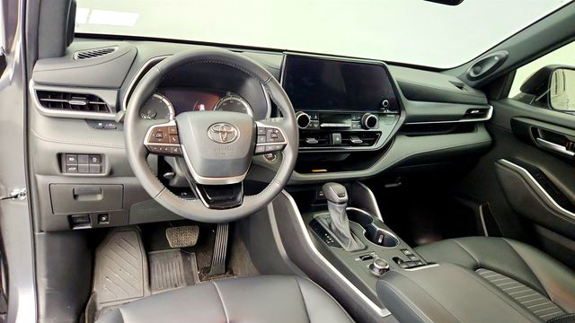 2023 Toyota Highlander XSE AWD w/ 12.3'' Touchscreen & JBL Premium Audio - 23009594 - 12