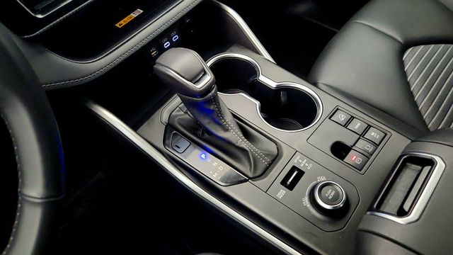 2023 Toyota Highlander XSE AWD w/ 12.3'' Touchscreen & JBL Premium Audio - 23009594 - 16