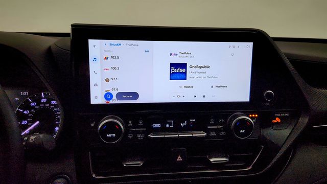 2023 Toyota Highlander XSE AWD w/ 12.3'' Touchscreen & JBL Premium Audio - 23009594 - 17