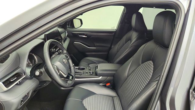 2023 Toyota Highlander XSE AWD w/ 12.3'' Touchscreen & JBL Premium Audio - 23009594 - 18