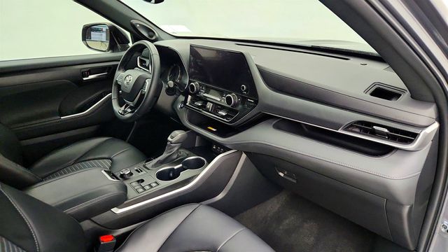2023 Toyota Highlander XSE AWD w/ 12.3'' Touchscreen & JBL Premium Audio - 23009594 - 24