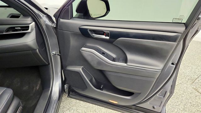 2023 Toyota Highlander XSE AWD w/ 12.3'' Touchscreen & JBL Premium Audio - 23009594 - 25