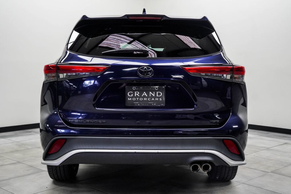 Toyota Highlander photo 10
