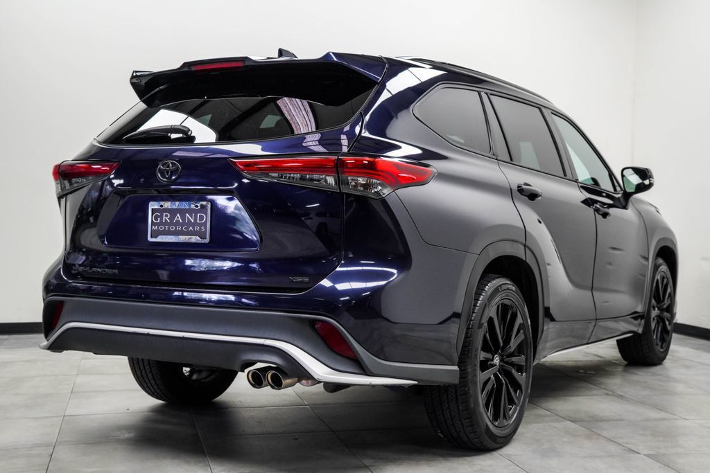 Toyota Highlander photo 12