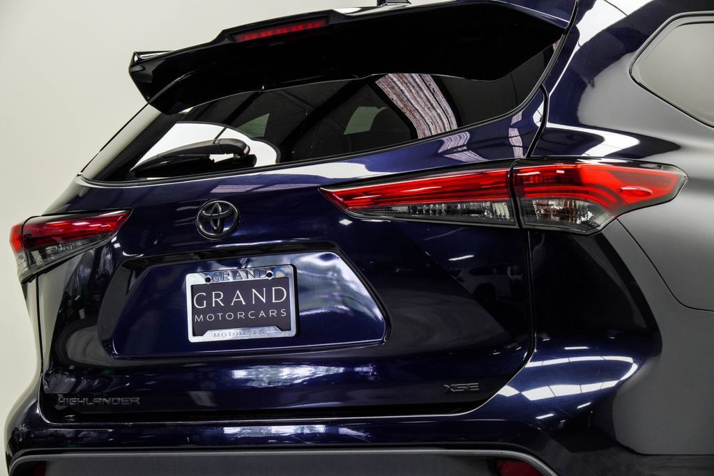 Toyota Highlander photo 13