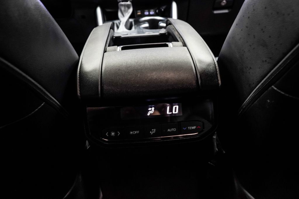 Toyota Highlander photo 25