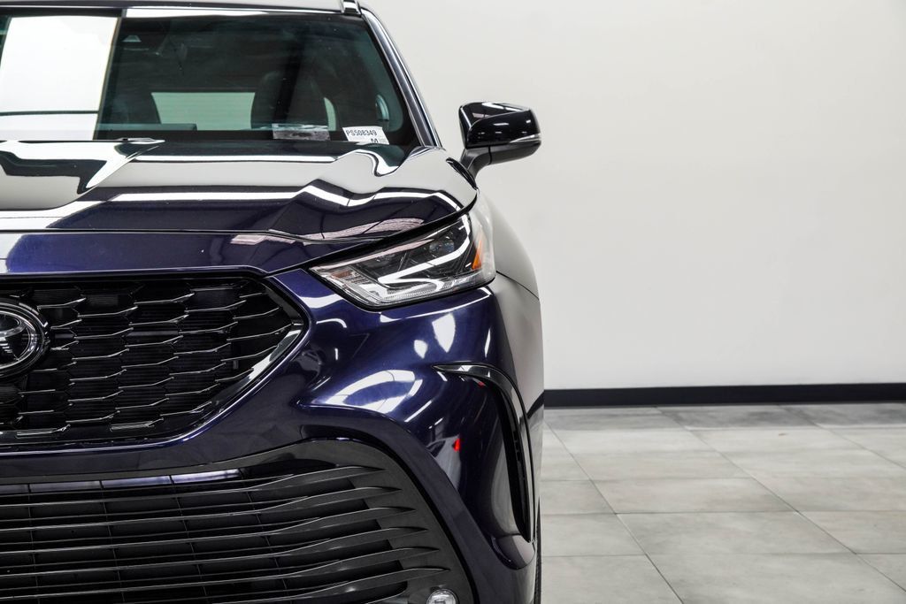 Toyota Highlander photo 7