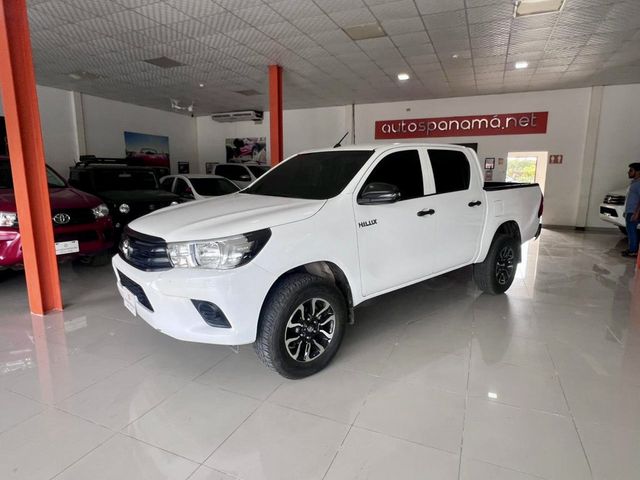 2023 Toyota Hilux 2.4 4x4 5 Speed 4x4 - 22930590 - 1