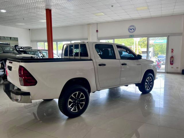 2023 Toyota Hilux 2.4 4x4 5 Speed 4x4 - 22930590 - 5