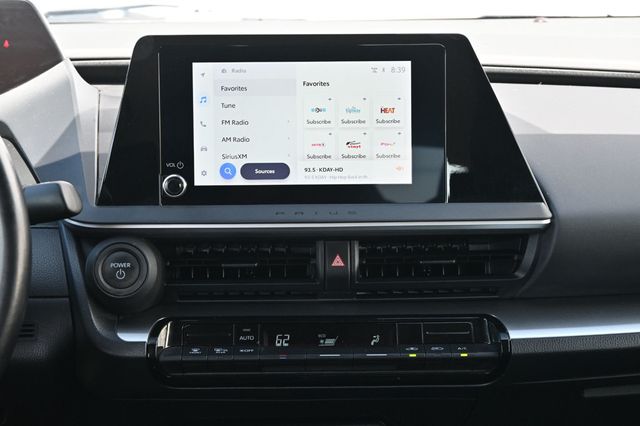 2023 Toyota Prius LE - 23004270 - 10