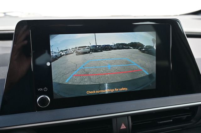 2023 Toyota Prius LE - 23004270 - 11