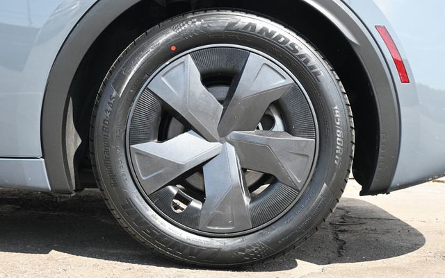 2023 Toyota Prius LE - 23004270 - 6