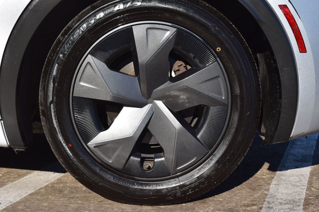 2023 Toyota Prius LE - 22960391 - 10