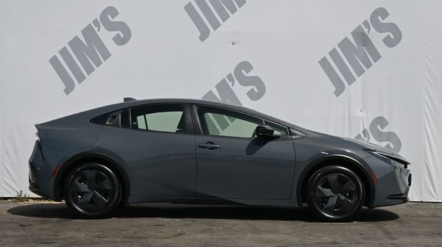 2023 Toyota Prius LE Brand New Tires - 23004270 - 3