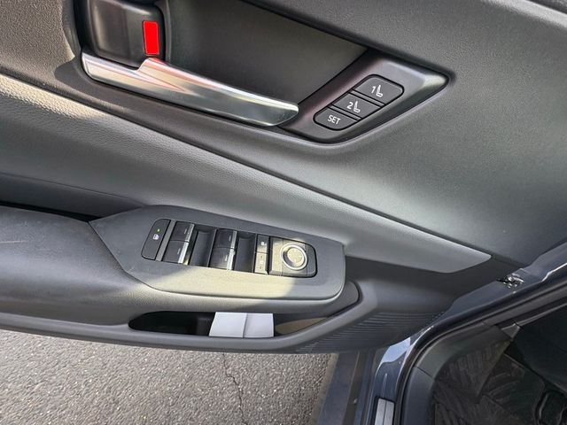 2023 Toyota Prius Limited - 22955172 - 10