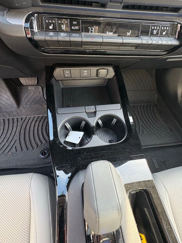 2023 Toyota Prius Limited - 22955172 - 13