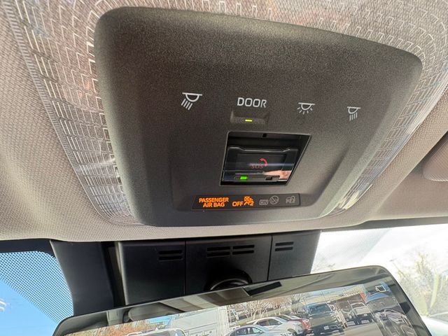 2023 Toyota Prius Limited - 22955172 - 8