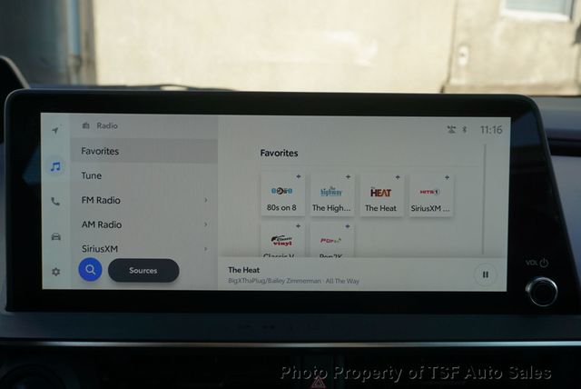 2023 Toyota Prius XLE AWD PANORAMIC ROOF CARPLAY REAR CAM HOT SEATS 12.3" MULTIMED - 23035830 - 29