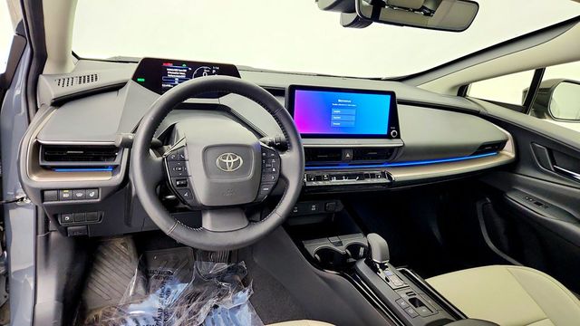 2023 Toyota Prius XLE w/ Fixed Glass Roof, 12.3'' Screen & Digital Key - 23097492 - 12