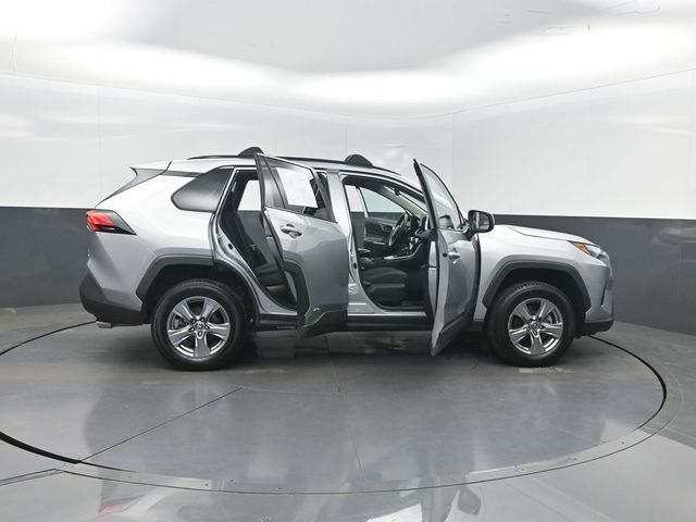 2023 Toyota RAV4 Hybrid LE AWD - 23032959 - 31