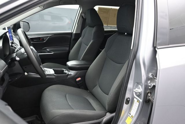 2023 Toyota RAV4 Hybrid LE AWD - 23032959 - 4