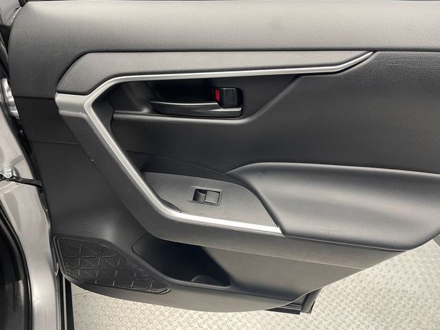 2023 Toyota RAV4 Hybrid LE AWD - 22938894 - 33