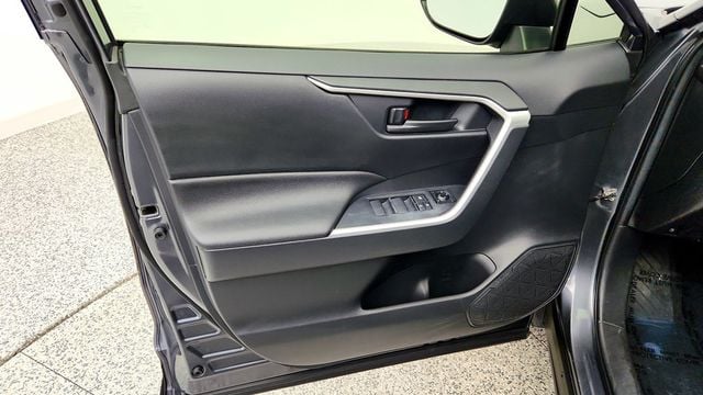 2023 Toyota RAV4 Hybrid LE AWD - 23091415 - 9