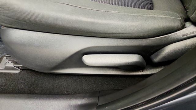 2023 Toyota RAV4 Hybrid LE AWD - 23091415 - 10