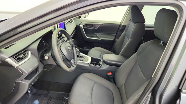 2023 Toyota RAV4 Hybrid LE AWD - 23091415 - 18