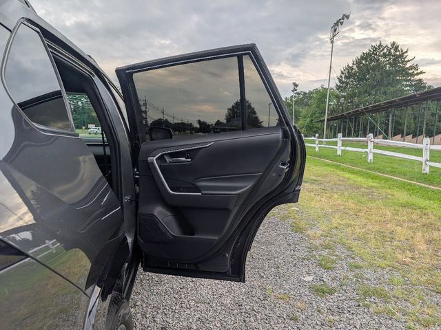 2023 Toyota RAV4 Hybrid SE AWD - 23078838 - 11