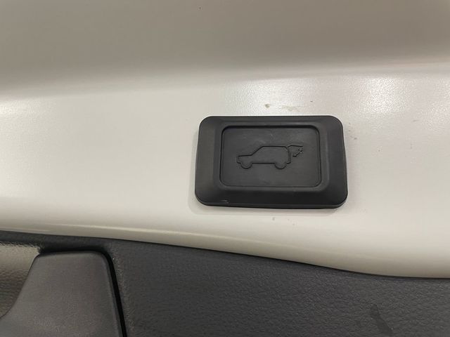 2023 Toyota RAV4 Hybrid SE AWD - 22973054 - 42