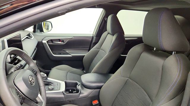 2023 Toyota RAV4 Hybrid SE AWD w/ Weather & Convenience Pkgs - 23087378 - 19