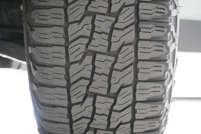 2023 Toyota RAV4 Hybrid XLE AWD - 23003186 - 28