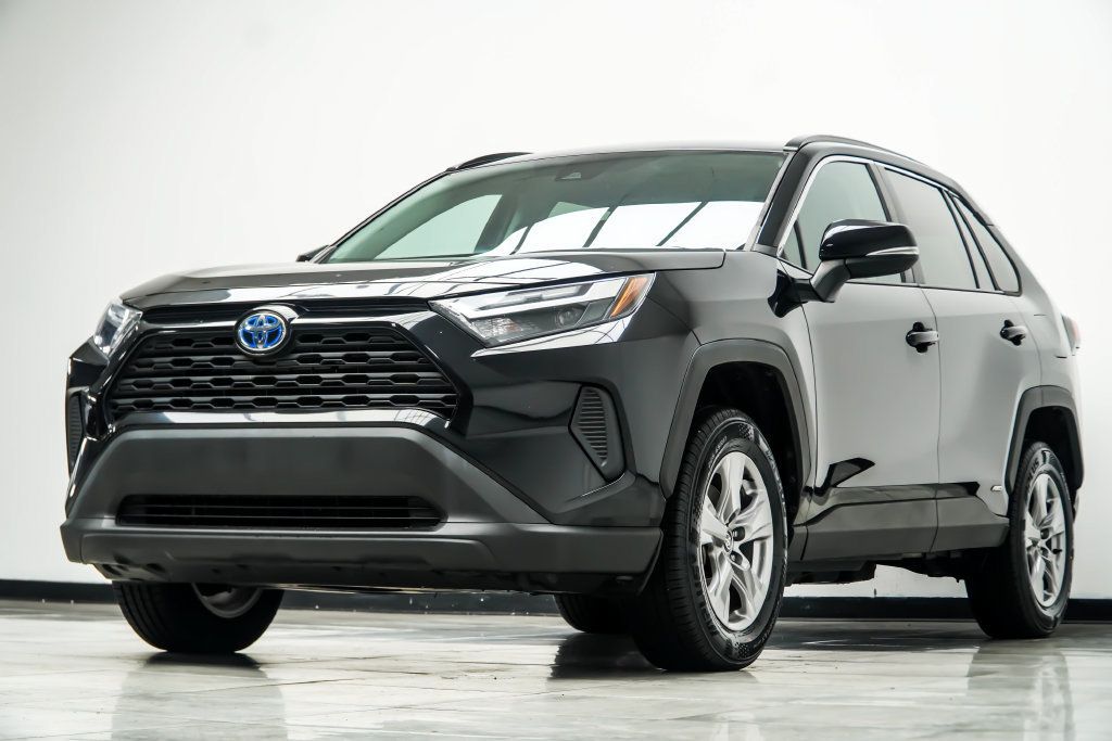 Toyota RAV4 photo 10