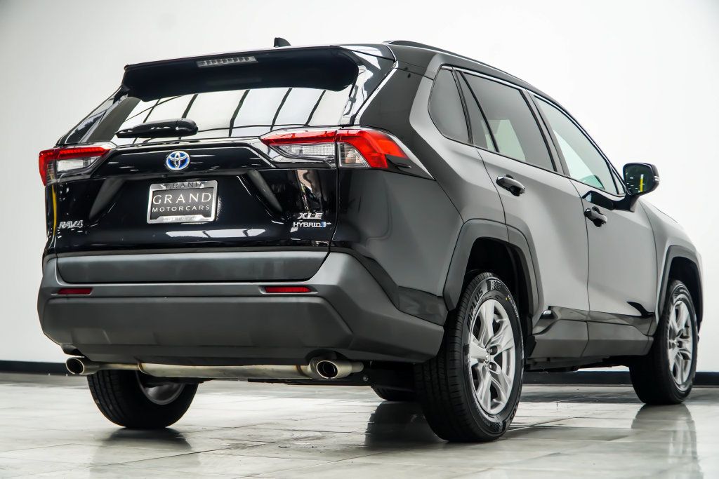 Toyota RAV4 photo 14