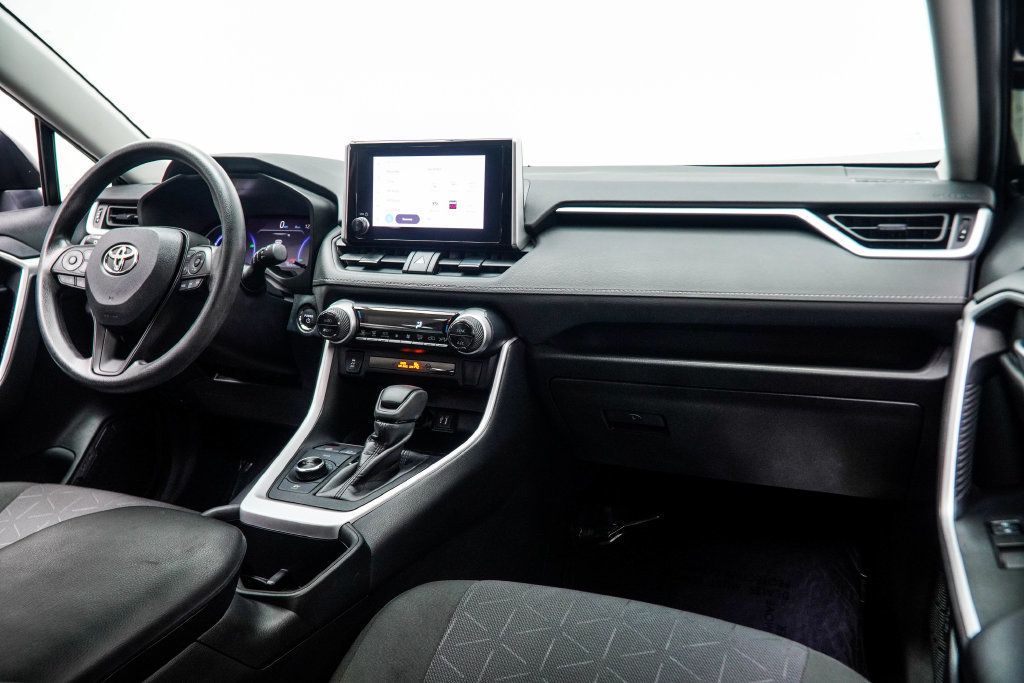 Toyota RAV4 photo 20