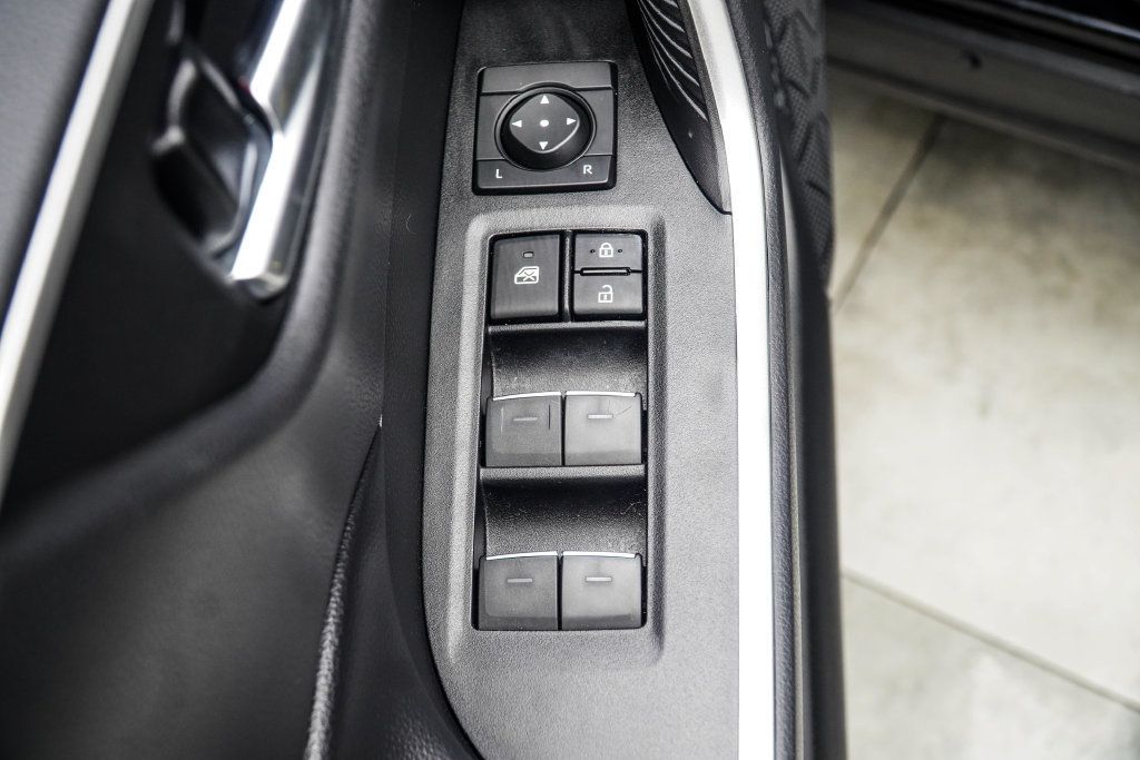 Toyota RAV4 photo 36