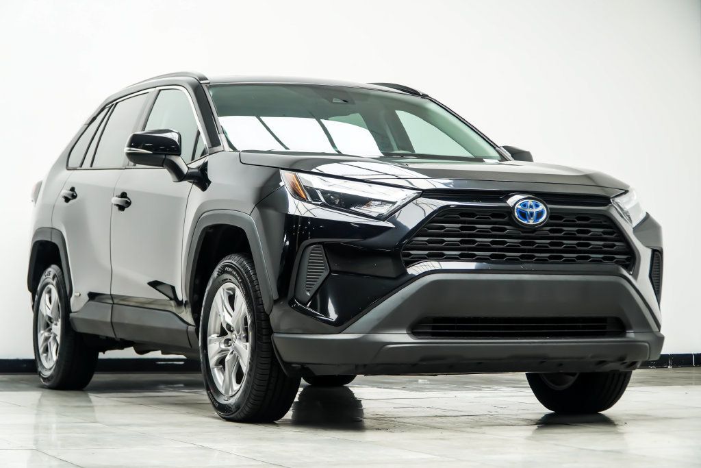 Toyota RAV4 photo 4
