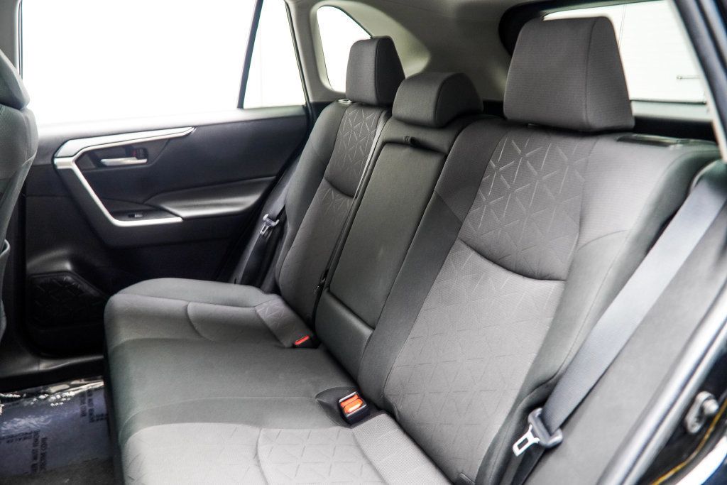 Toyota RAV4 photo 41
