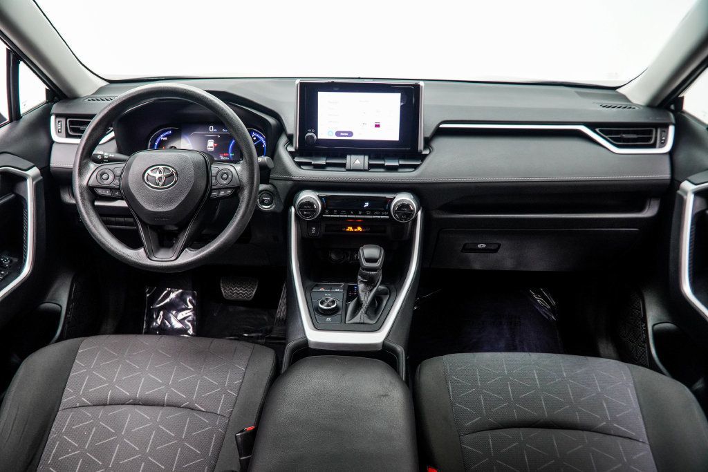 Toyota RAV4 photo 5