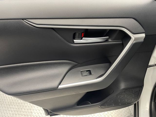 2023 Toyota RAV4 Hybrid XLE AWD - 22962121 - 31