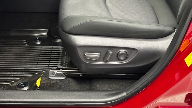2023 Toyota RAV4 Hybrid XLE AWD - 23037053 - 11
