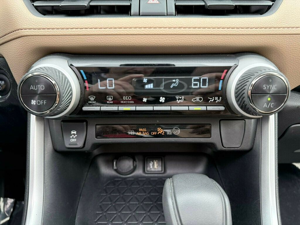 2023 Toyota RAV4 Hybrid XLE AWD - 22902233 - 29