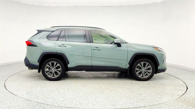 2023 Toyota RAV4 Hybrid XLE Premium AWD with Weather Package - 22961311 - 3