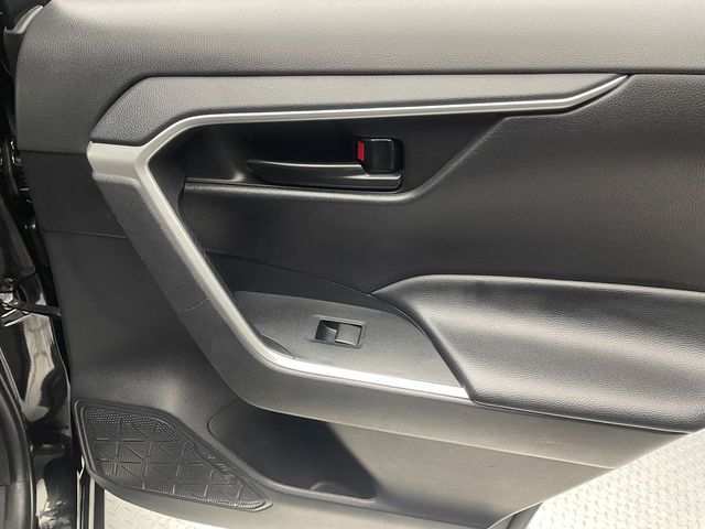 2023 Toyota RAV4 LE AWD - 22947477 - 33