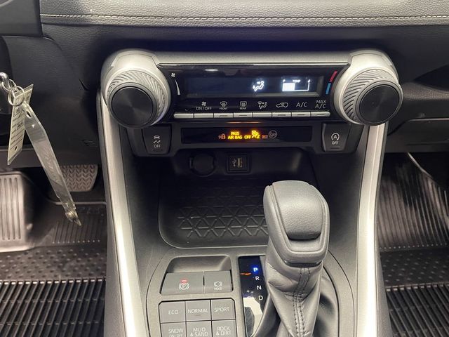2023 Toyota RAV4 LE AWD - 22975365 - 24