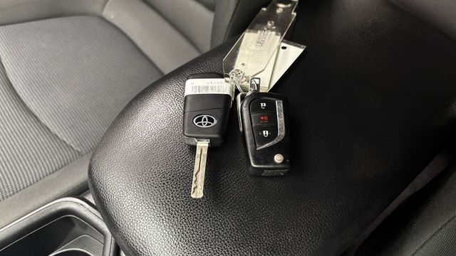 2023 Toyota RAV4 LE AWD - 23034750 - 37